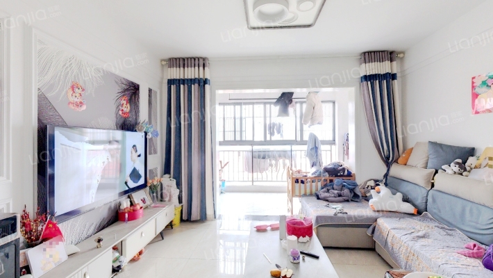 圣地雅阁A区二手房实景图