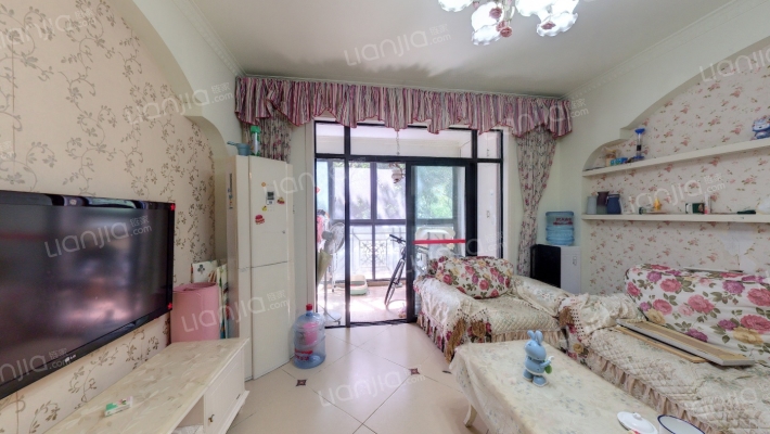 艺锦湾二期二手房实景图