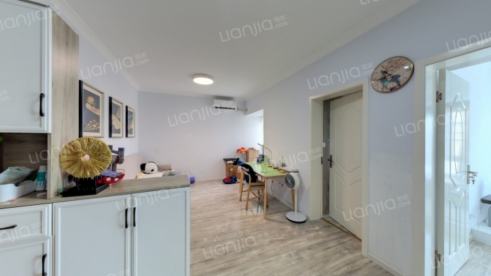 蓝光花满庭三期北区二手房实景图