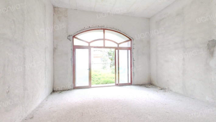 富华佛罗城堡二手房实景图