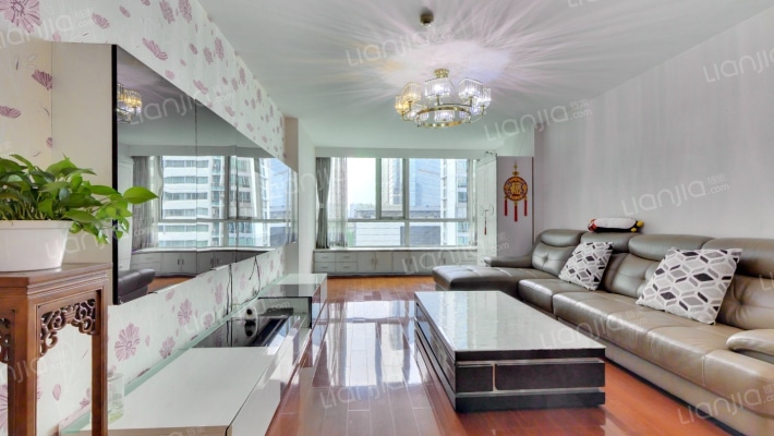 华贸公寓二手房实景图