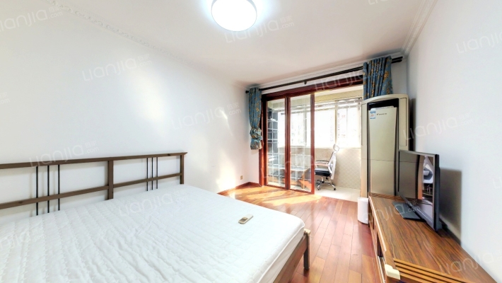 江苏路499弄二手房实景图