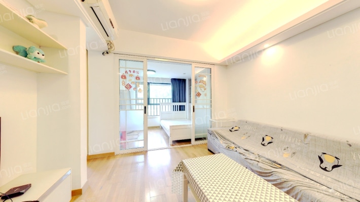 万科爱地住宅区二手房实景图