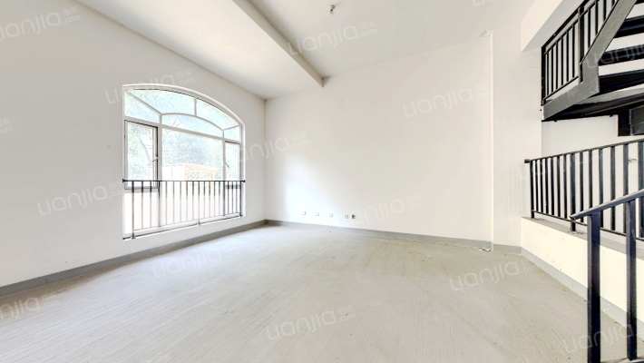 鹭湖宫六区A组团二手房实景图