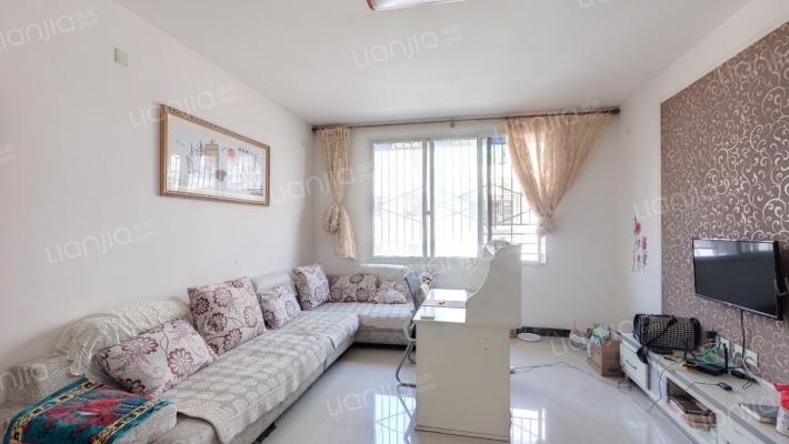 颐年苑二手房实景图