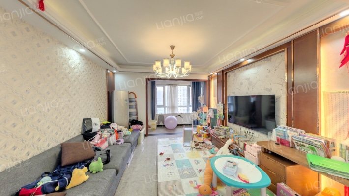 波隆城市花园二手房实景图