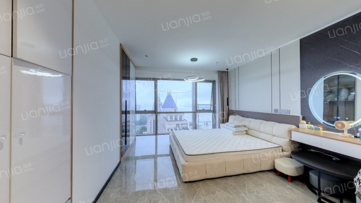 新地阿尔法国际社区二手房实景图