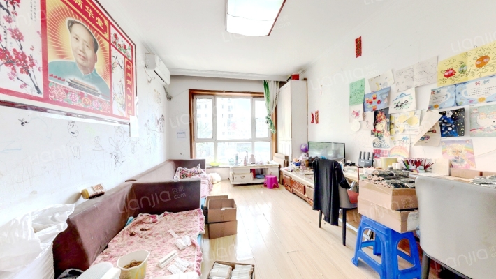 阿尔滨家属楼二手房实景图