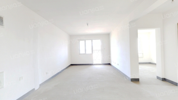 保利中央公园南区二手房实景图