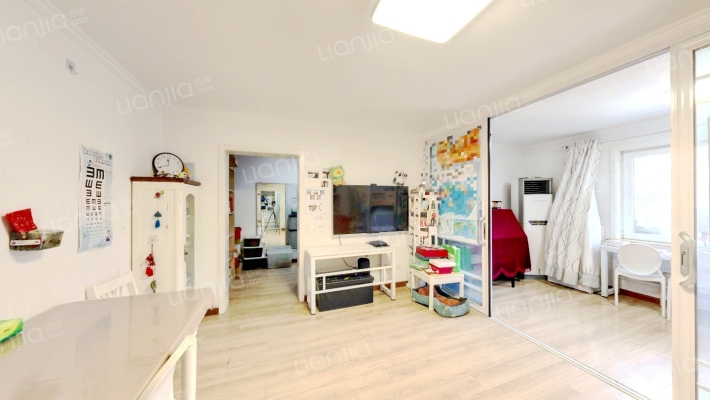 新风街甲1号二手房实景图