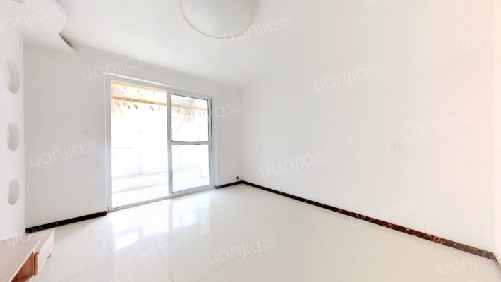 帝华凯旋城二手房实景图