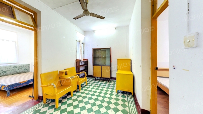 中航新村二手房实景图