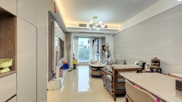 华润置地润府二手房实景图