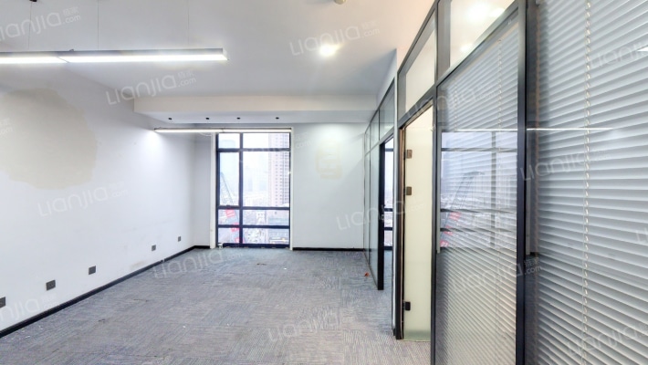 恒华大厦二手房实景图