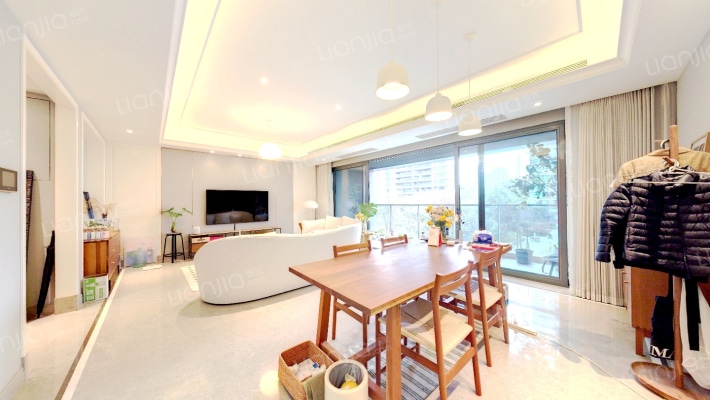 兰园二手房实景图