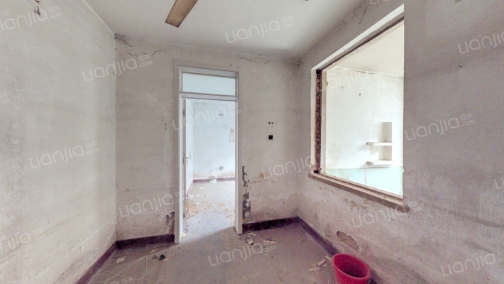 水泥厂宿舍二手房实景图