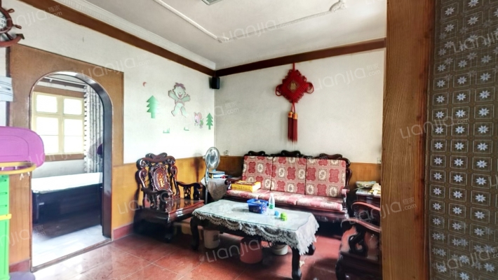 铁路宿舍二手房实景图