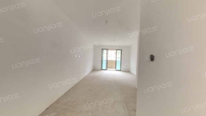 禹洲中央广场B区二手房实景图