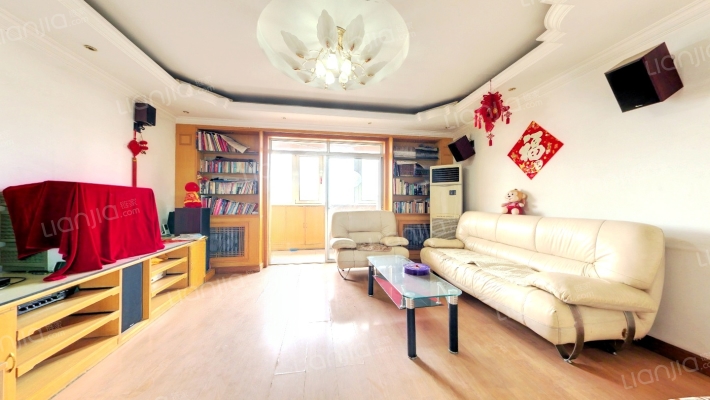 泳池路二手房实景图