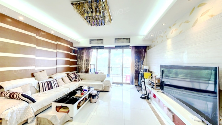 云顶翠峰三期二手房实景图