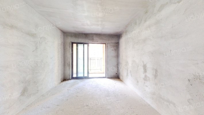 绿地香颂公馆二手房实景图