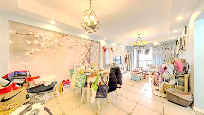 和记黄埔御峰一期二手房实景图