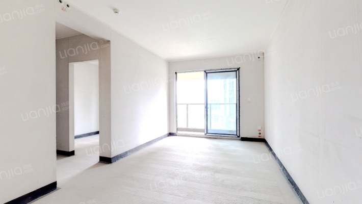 融创云湖十里D区二手房实景图