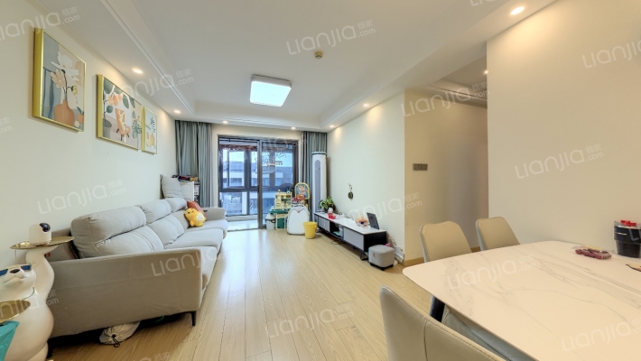 晓春城二手房实景图