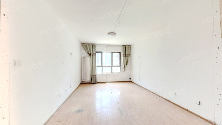 名泉春晓二手房实景图