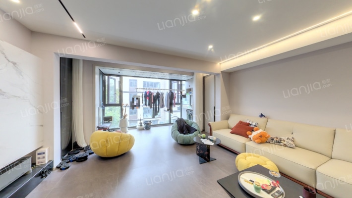 芙蓉山庄C区二手房实景图