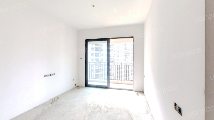 融佳华府二手房实景图