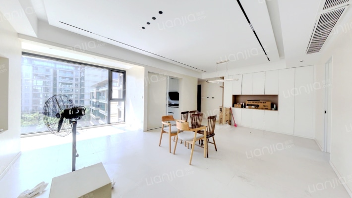 城投艺墅语湖二手房实景图