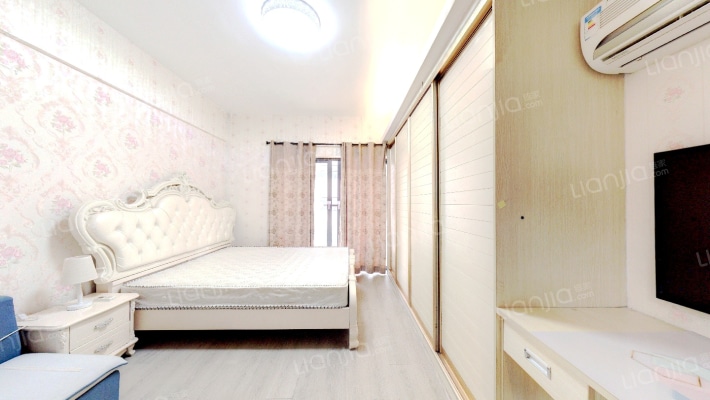 世纪豪门二手房实景图