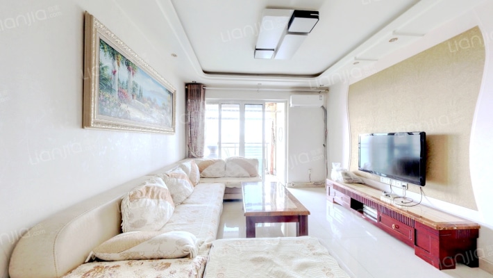 朵力尚美国际二手房实景图