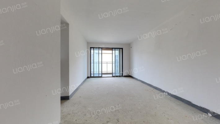 保利凤凰湾C区二手房实景图