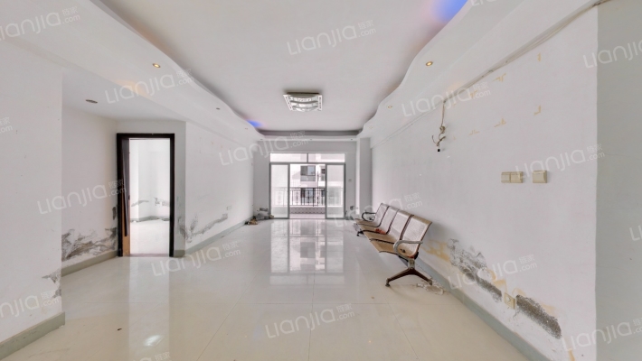 椰河湾公寓二手房实景图