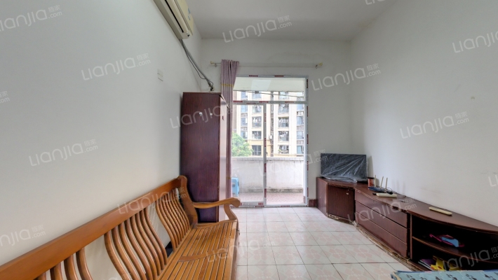 袁家岗150号二手房实景图