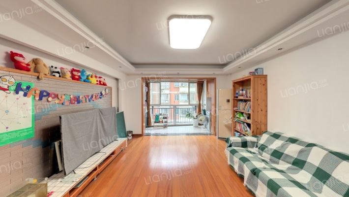 云龙嘉苑西区二手房实景图