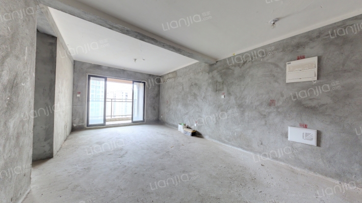 滨江琉森二手房实景图