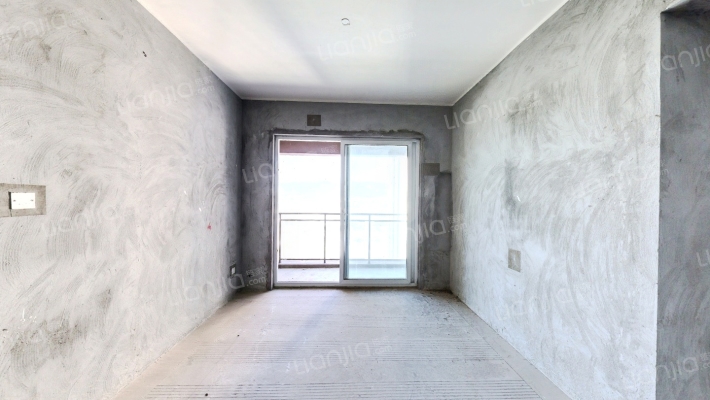 财信新界二手房实景图