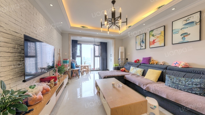 美城悦荣府二手房实景图