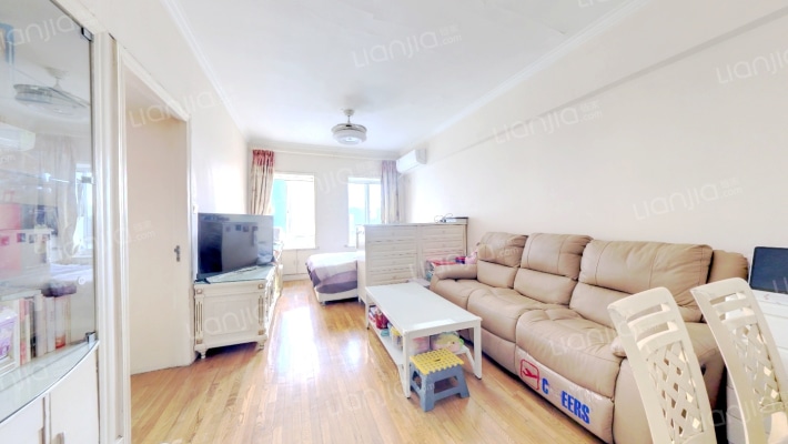 银杨大厦二手房实景图