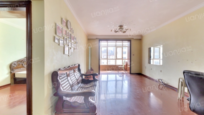 健康嘉园二手房实景图