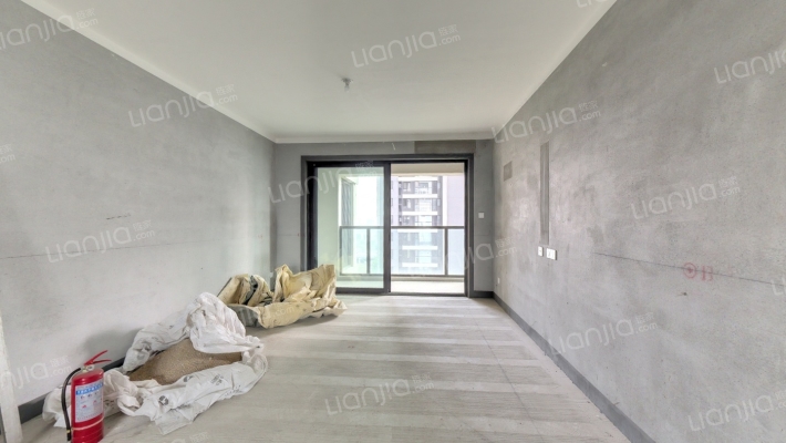 永威滟澜庭二手房实景图