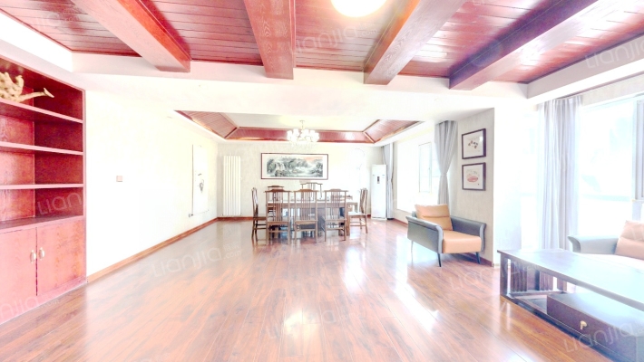 温哥华山庄北区二手房实景图