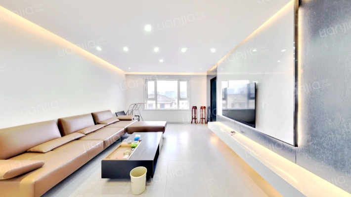 绿地海域中央墅C区二手房实景图