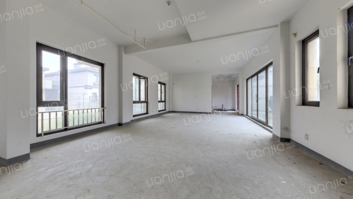 一品漫城四期（别墅）二手房实景图