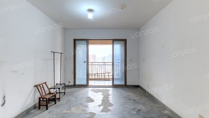 世茂铂翠湾二手房实景图