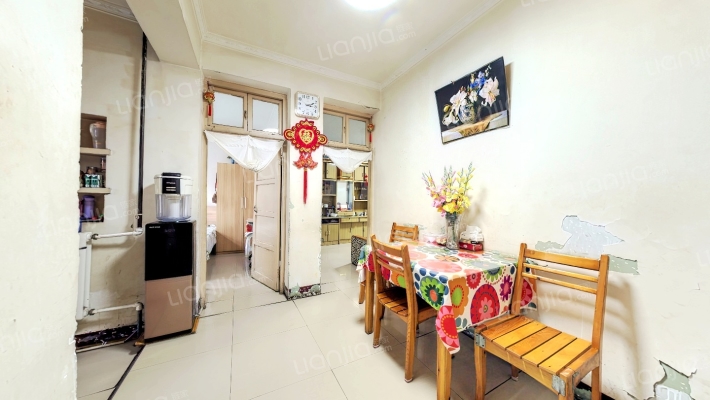 工人路184号院二手房实景图