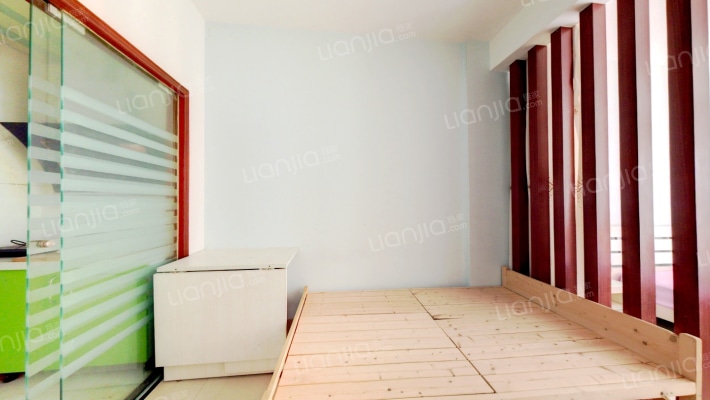 海岸国际公寓二手房实景图